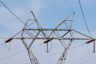 Kan få strømpriser ned mot null i sommer - 