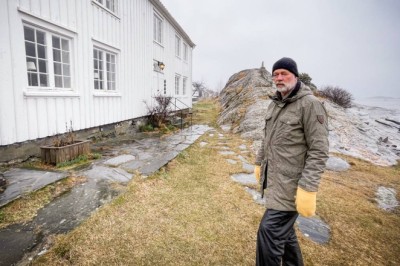 Vil ikkje stanse eksklusiv ferieordning for statstilsette - 